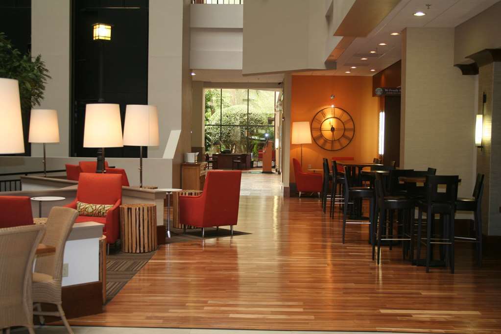 Embassy Suites By Hilton Atlanta Perimeter Center Interior photo
